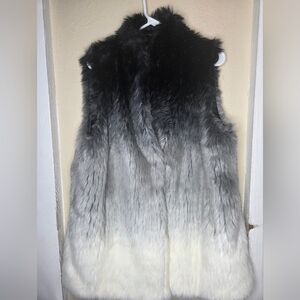 Ivanka Trump Ombre Faux Fur Vest Size L Womens Fall Winter Black Gray White